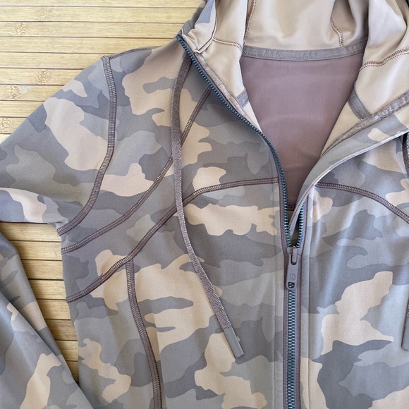 Lululemon Define Jacket - Picture 4 of 5